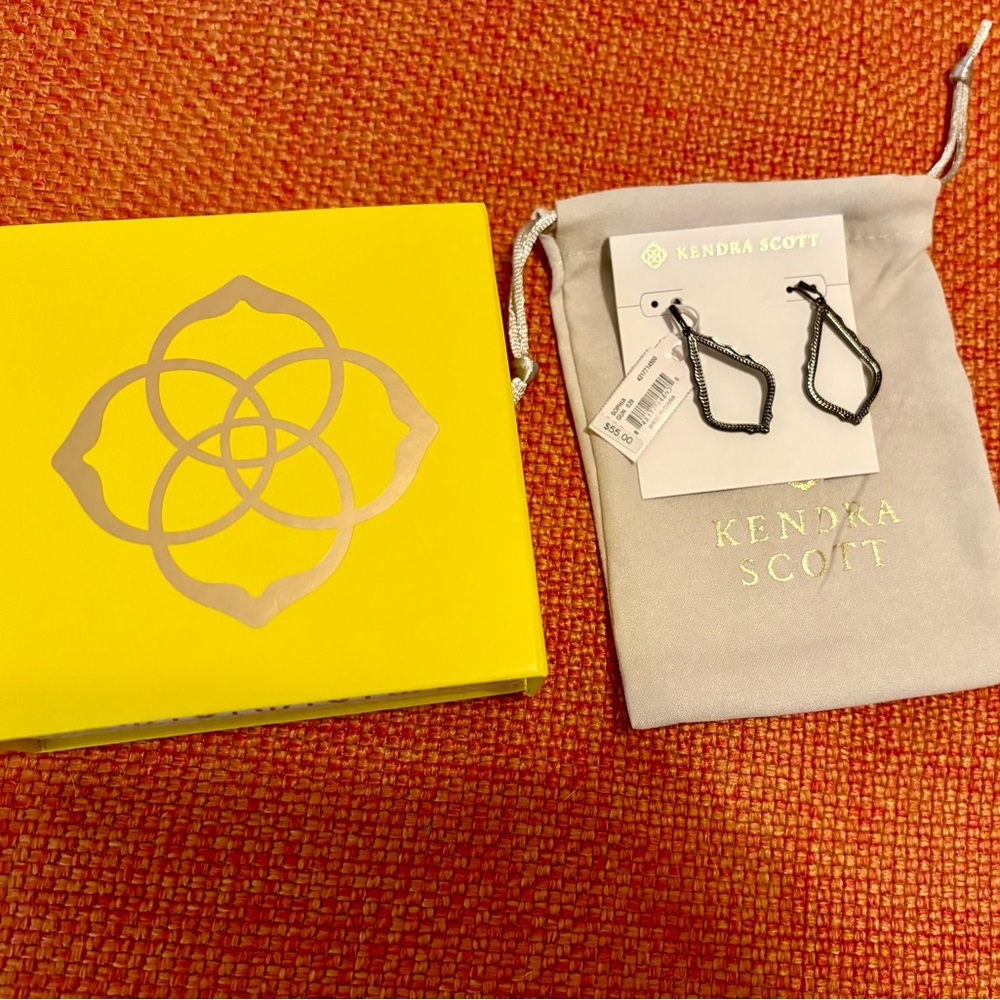Kendra Scott Sophia Gunmetal  Earrings - Picture 2 of 3